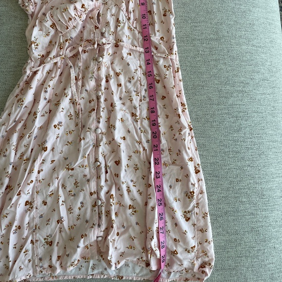 Mini Dress flutter sleeves, v neckline pink floral size M billabong - Picture 8 of 8